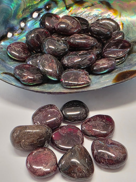 Garnet Tumble Stone