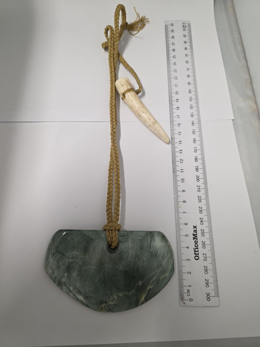 Chatoyant Tangiwa Pounamu Necklace – Anita Bay